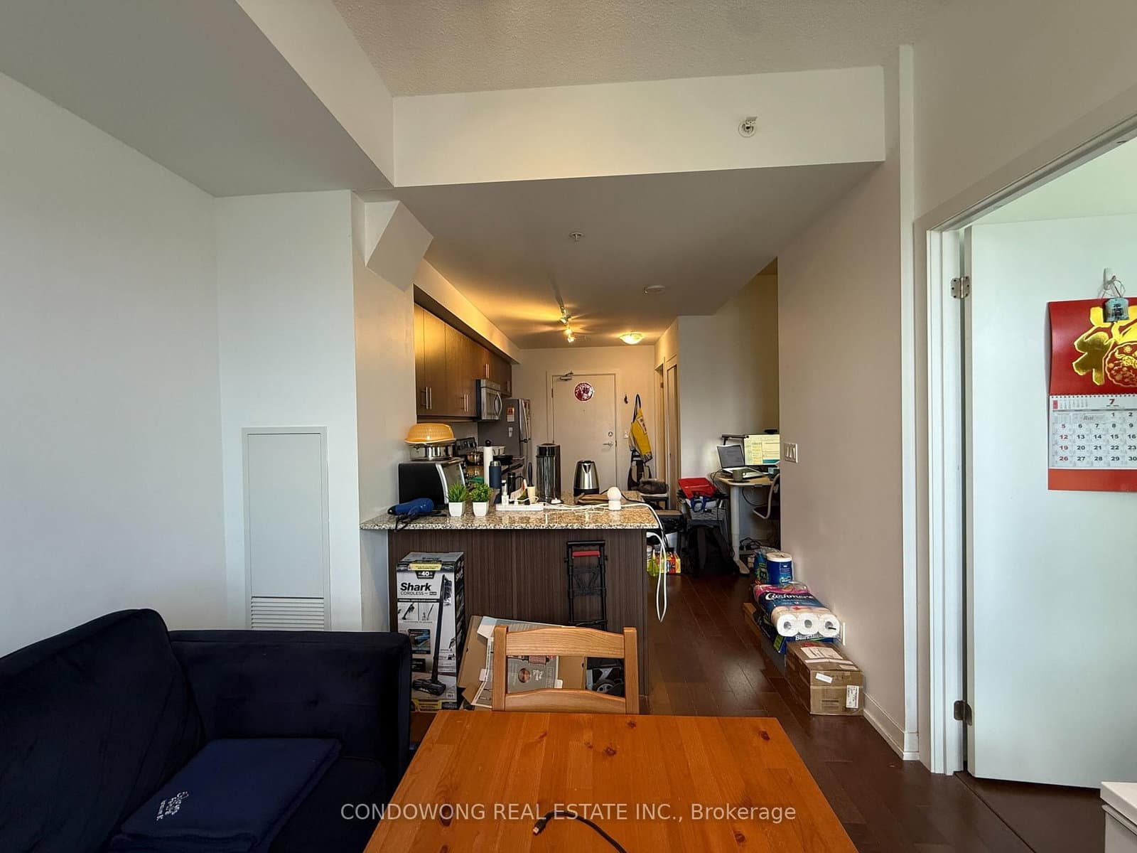 10 WILLISON SQUARE in Toronto - Property View