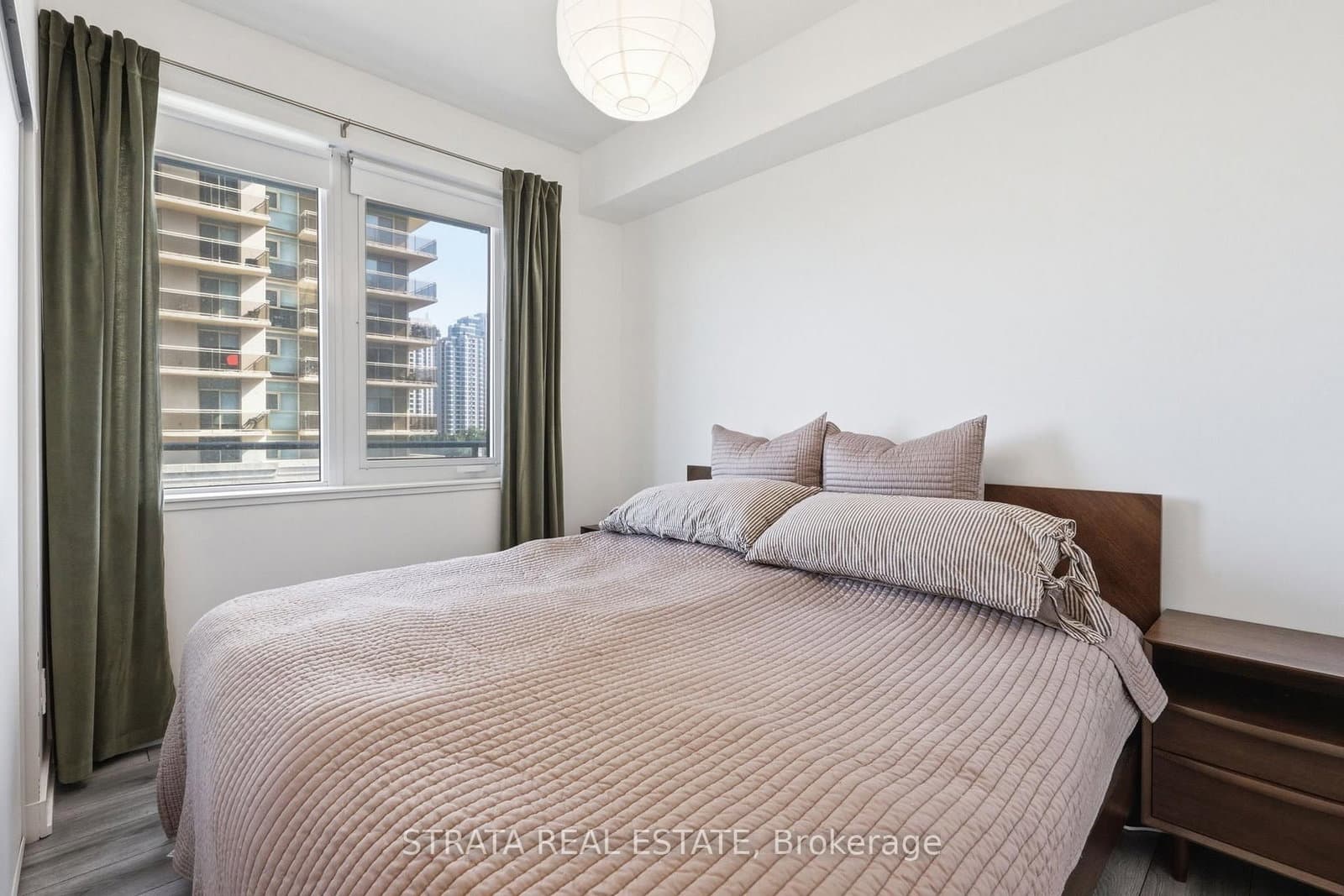 15 ELLERSLIE AVE in Toronto - Property View
