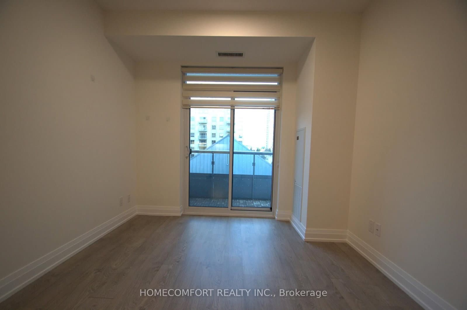 591 E SHEPPARD AVE in Toronto