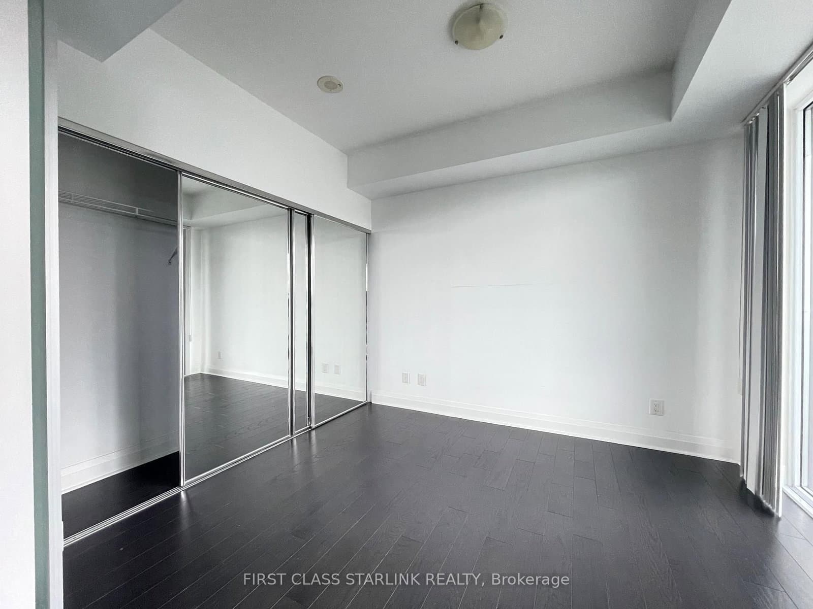 1080 BAY ST in Toronto - Property View