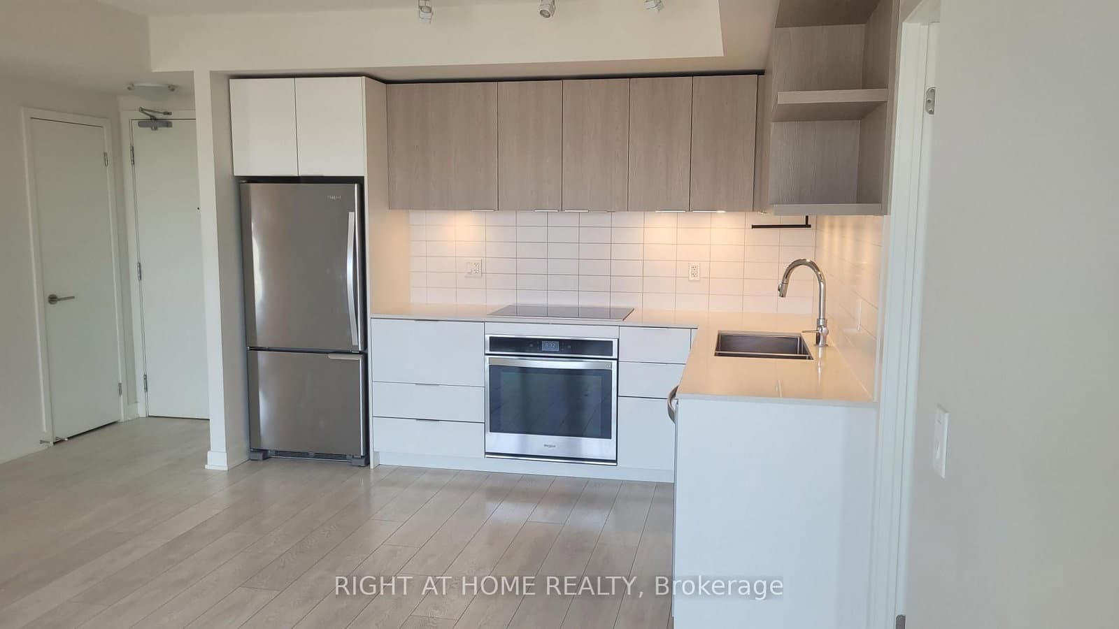 6 SONIC WAY in Toronto - Property View