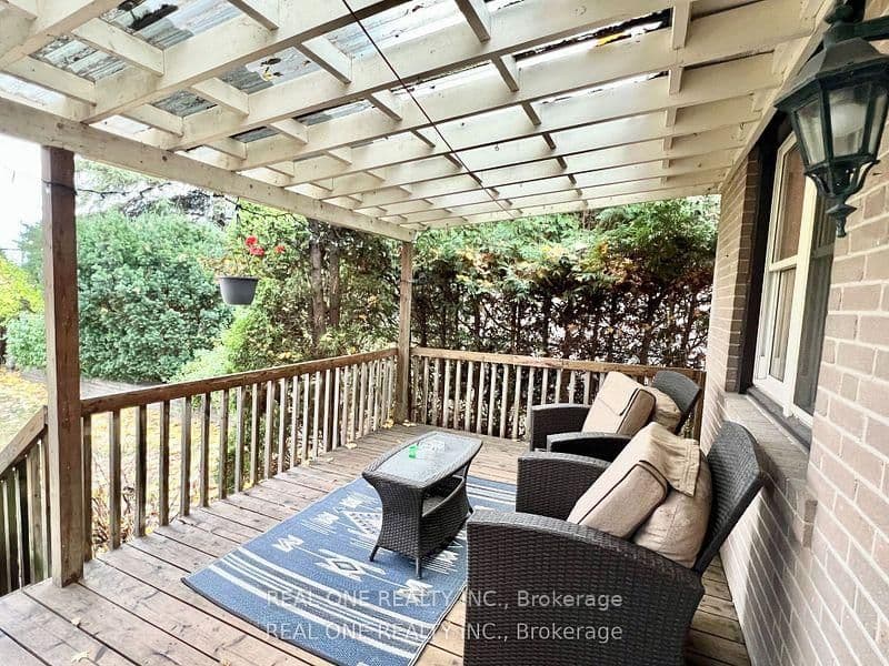 6 FAIRHILL CRES in Toronto - Property View