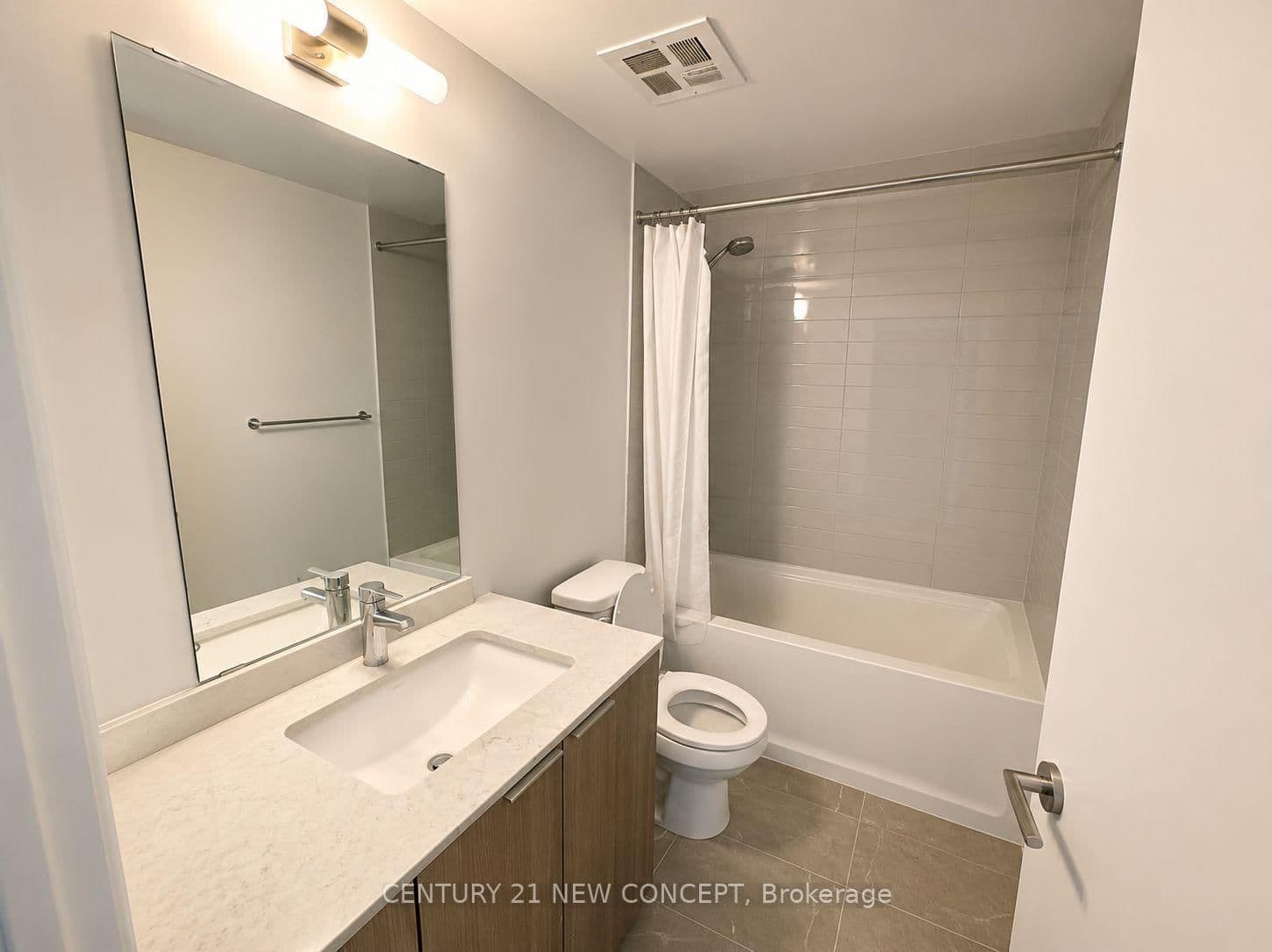 11 W WELLESLEY ST in Toronto - Property View