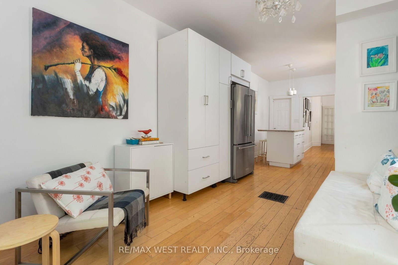 39 SHIRLEY ST in Toronto - Property View
