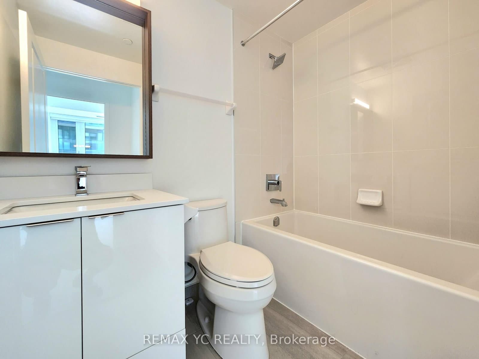 543 RICHMOND ST in Toronto - Property View
