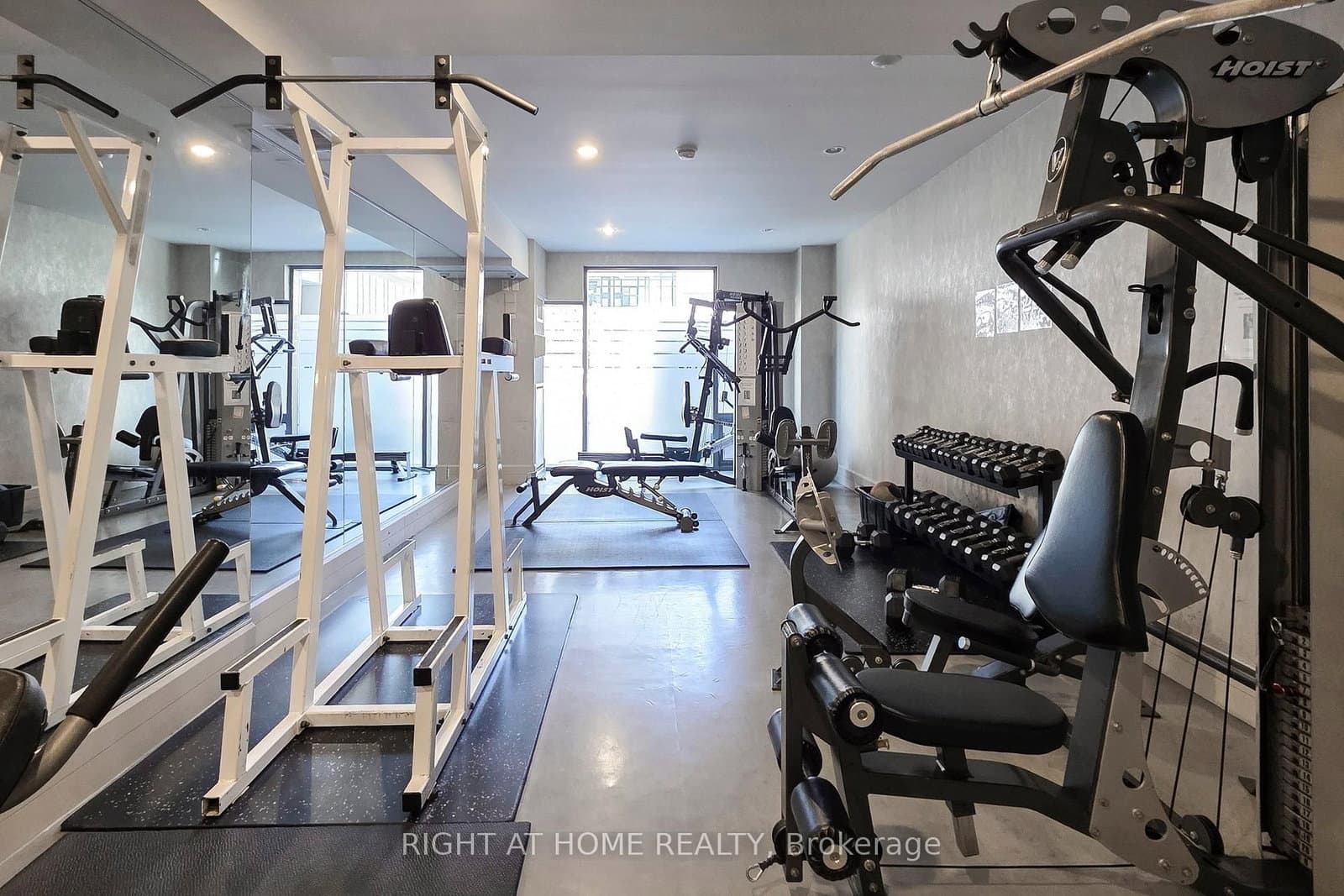 111 ELIZABETH ST in Toronto - Property View