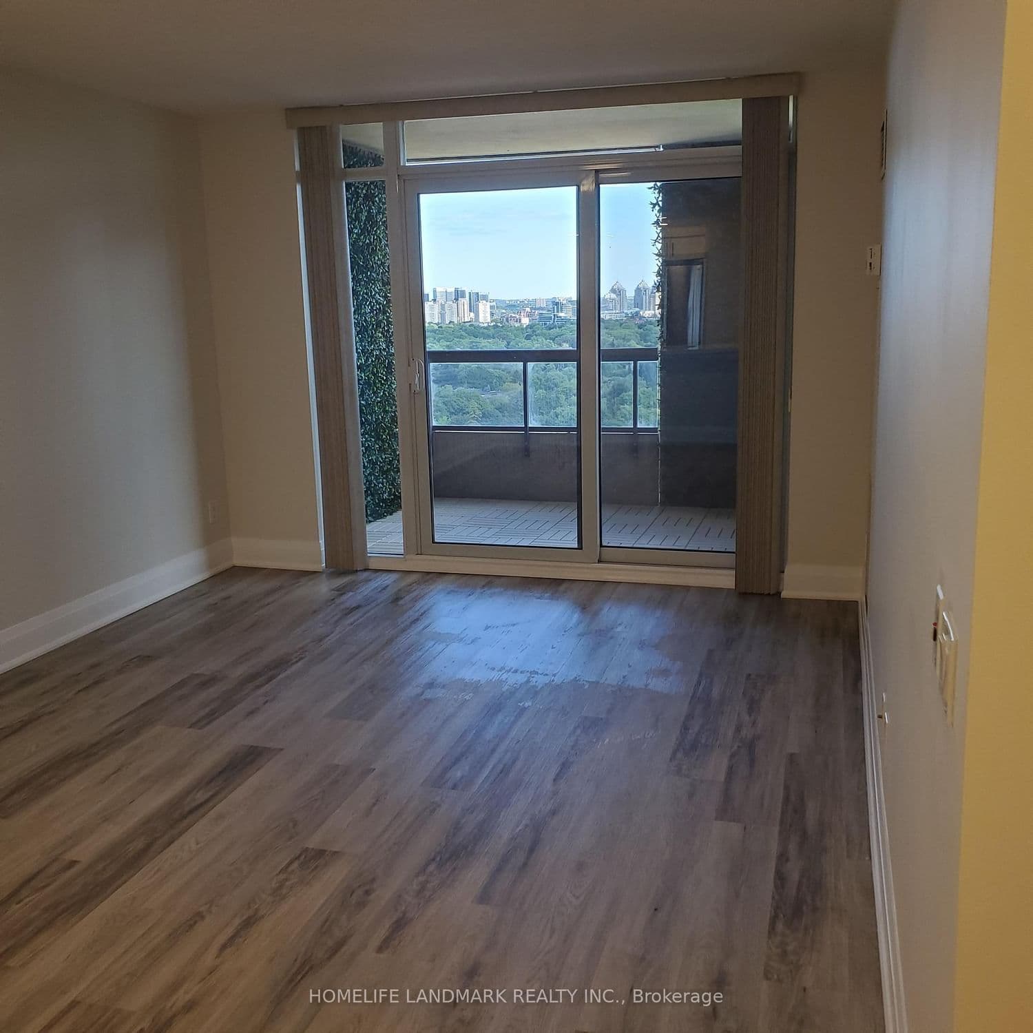 15 NORTHTOWN WAY in Toronto - Property View