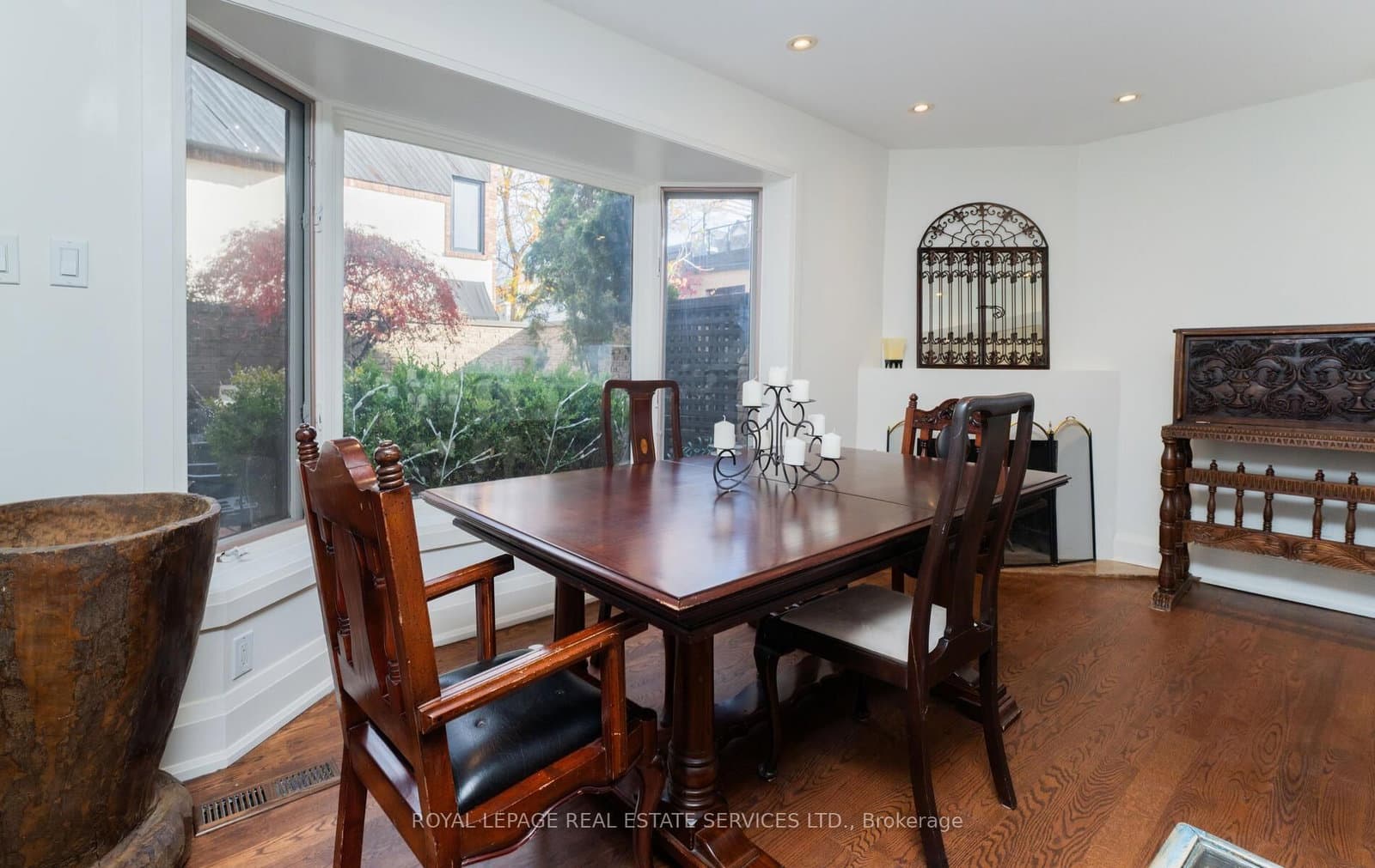70 SHAFTESBURY AVE in Toronto