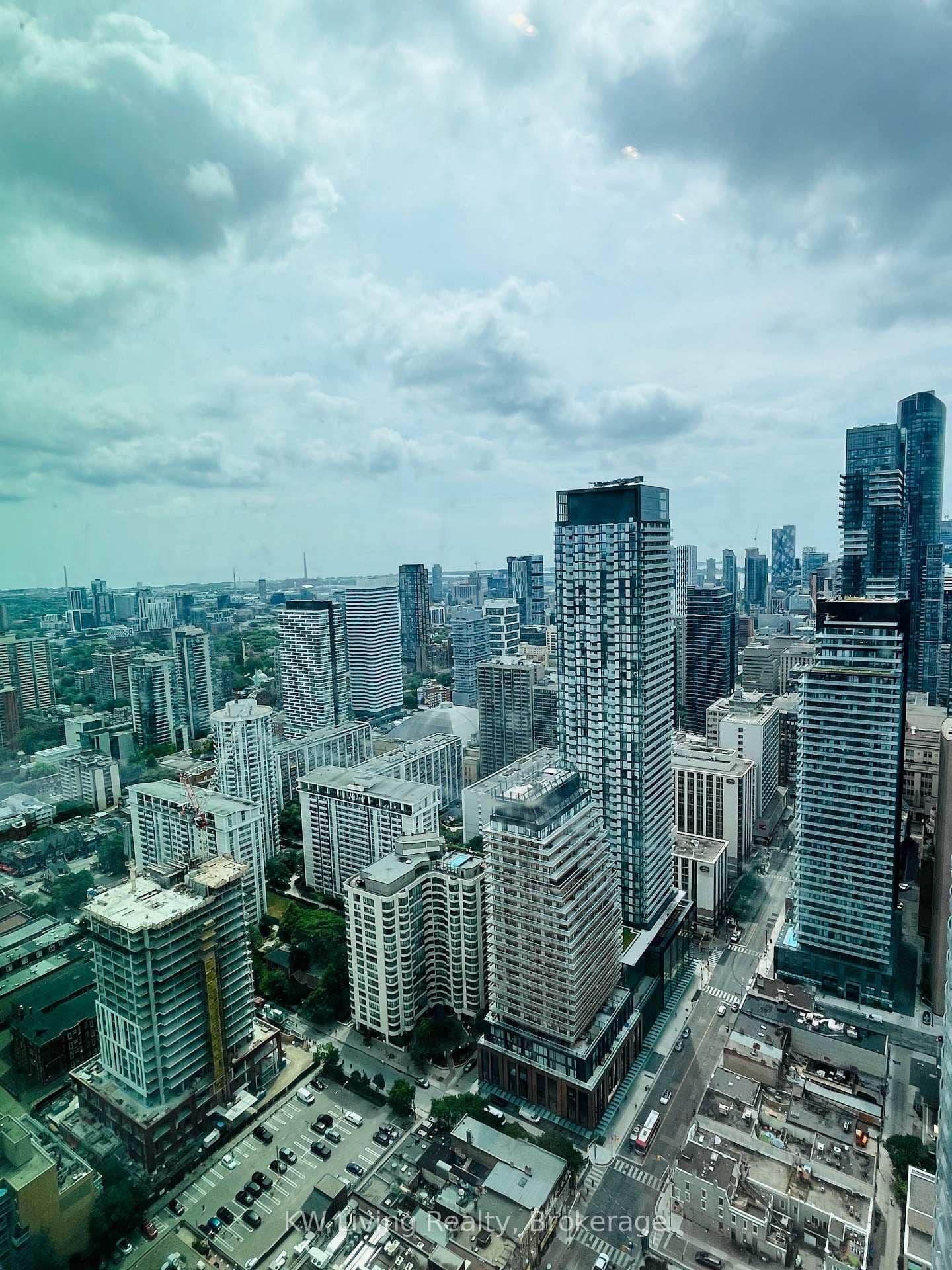 8 W WELLESLEY ST in Toronto - Property View