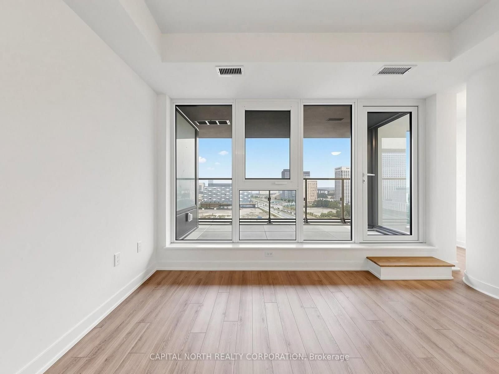 5 QUARINGTON LN in Toronto - Property View