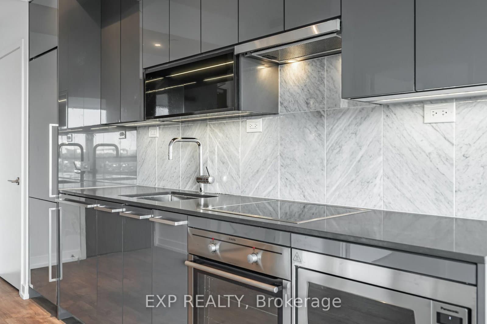 115 MCMAHON DR in Toronto - Property View