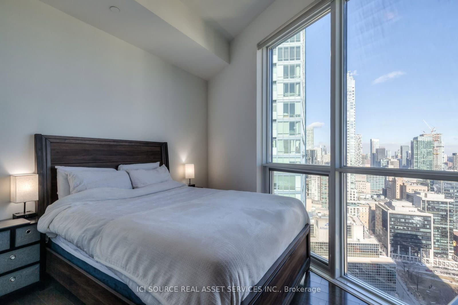 1 THE ESPLANADE in Toronto - Property View