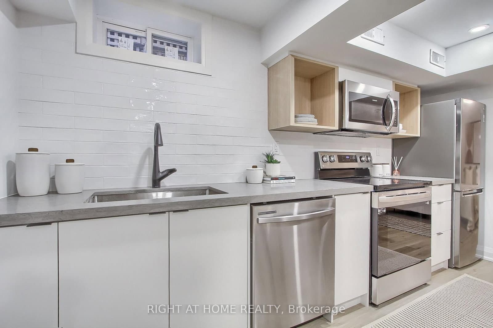 1201 DOVERCOURT RD in Toronto