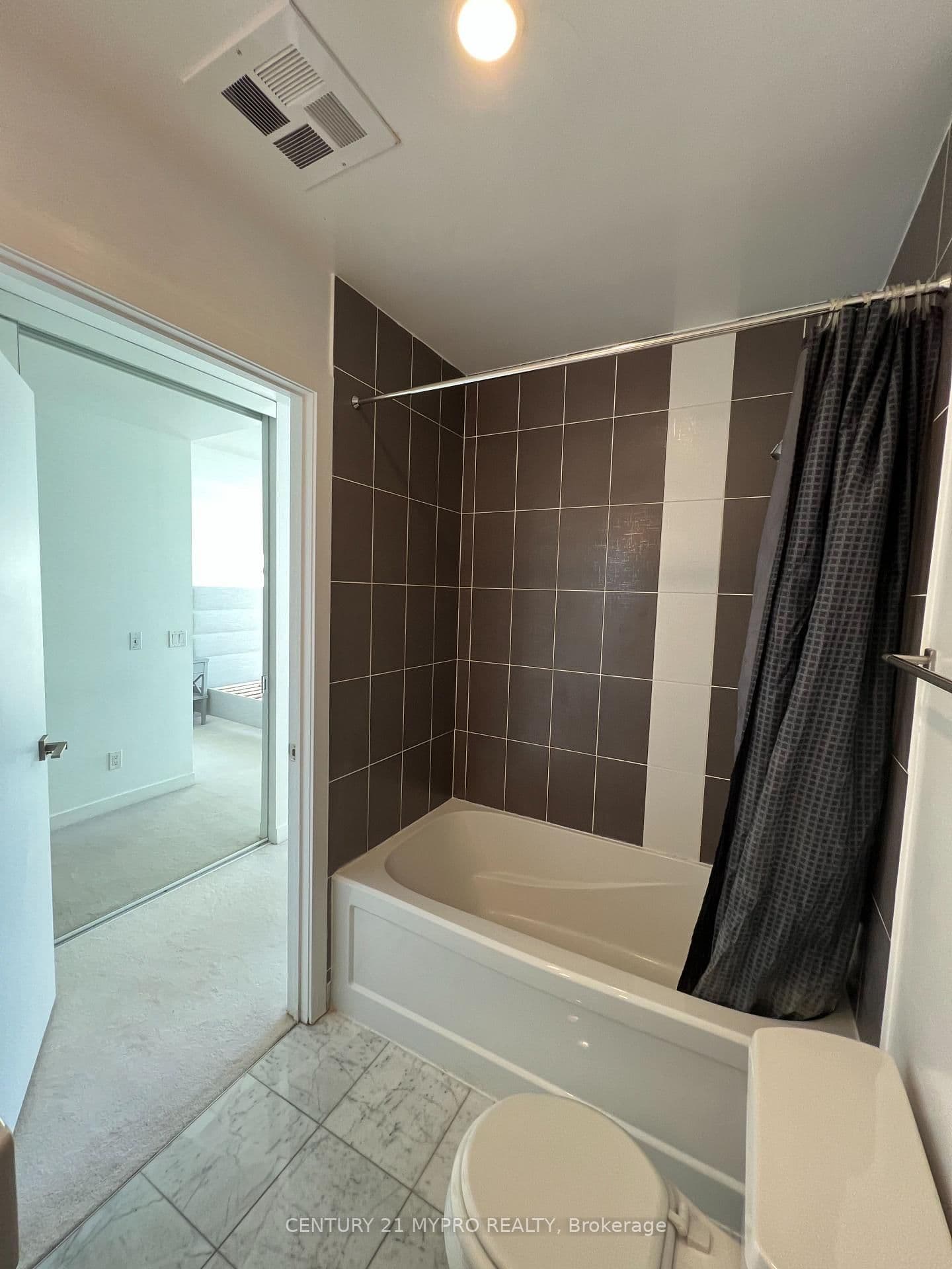 770 BAY ST in Toronto