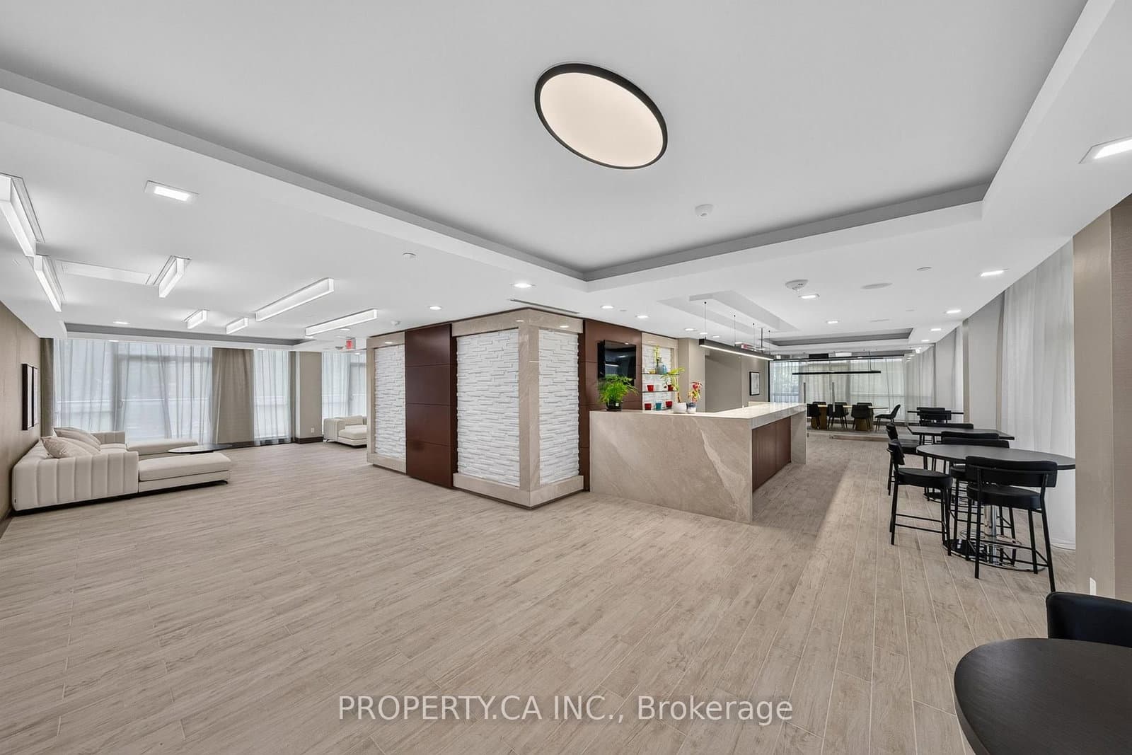 275 YORKLAND RD in Toronto