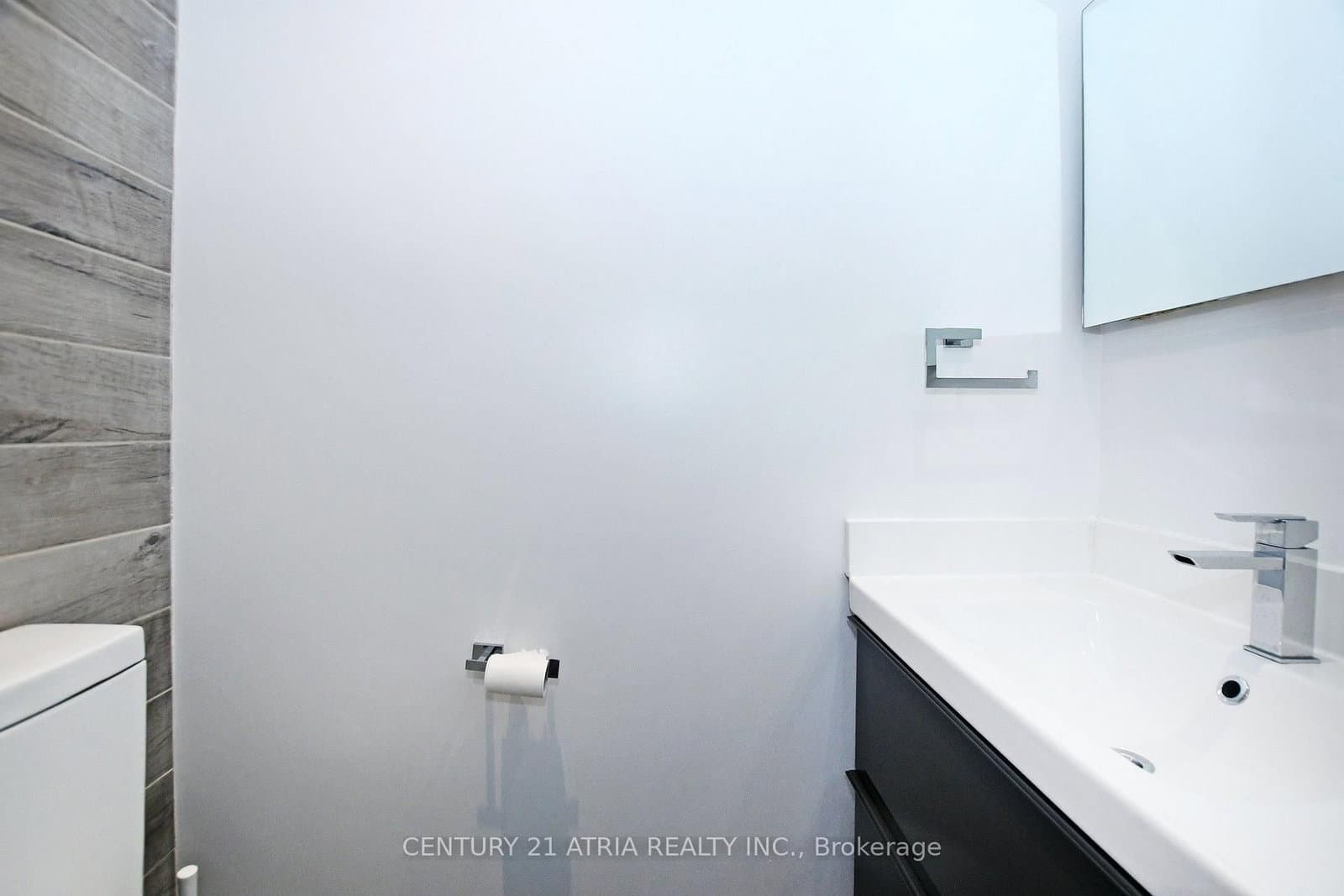 10 PALMERSTON AVE in Toronto
