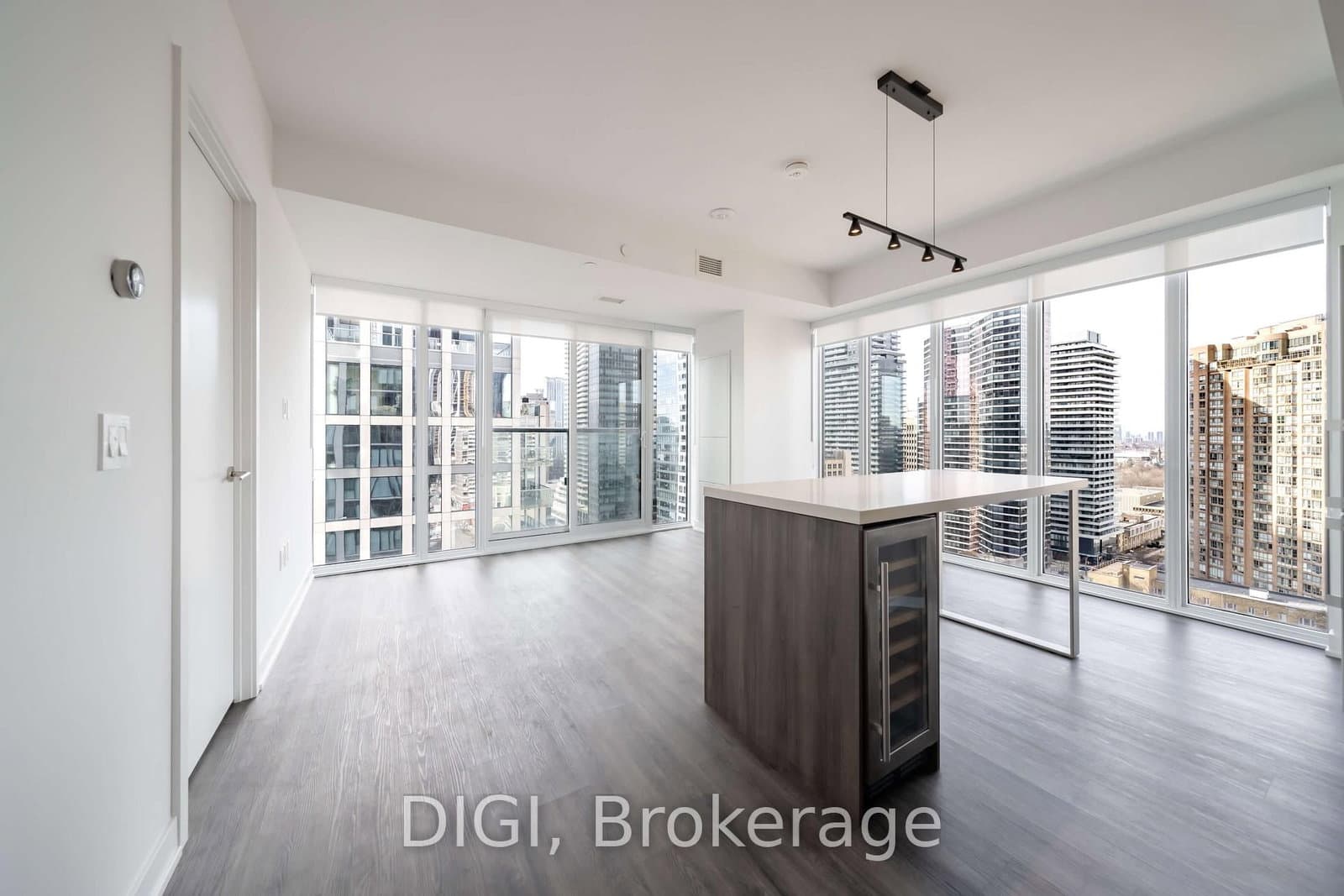 8 GLOUCESTER ST in Toronto