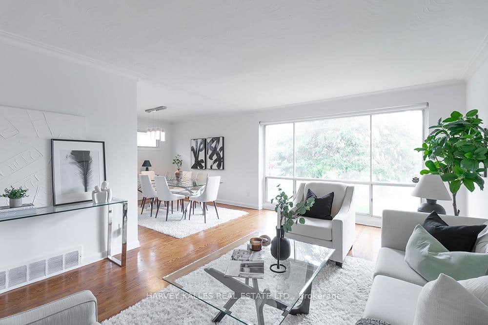 135 COMBE AVE in Toronto