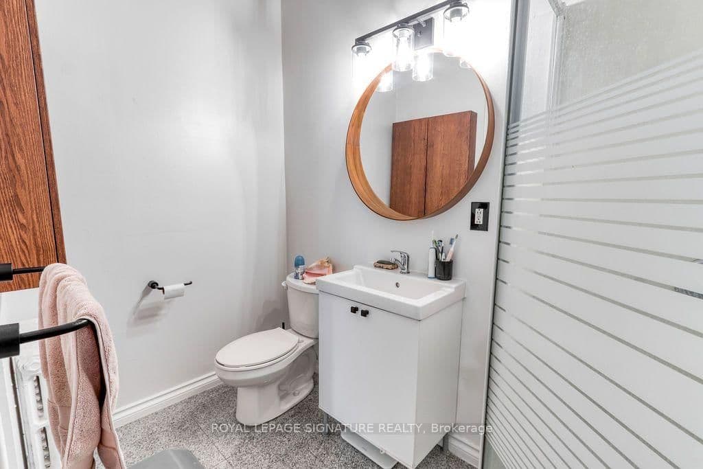 44 STAFFORD ST in Toronto