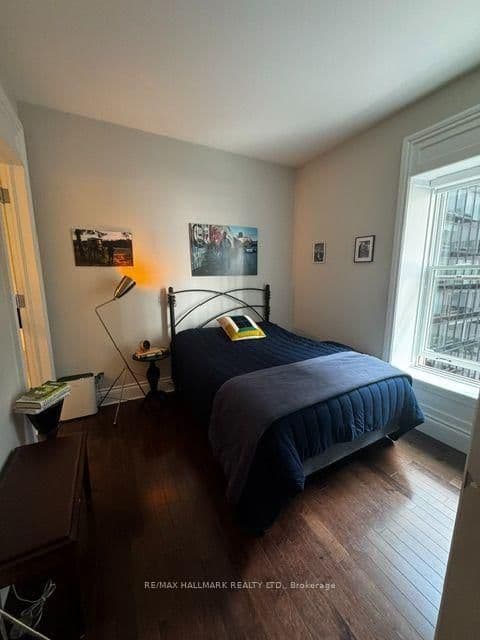 22 LEADER LN in Toronto