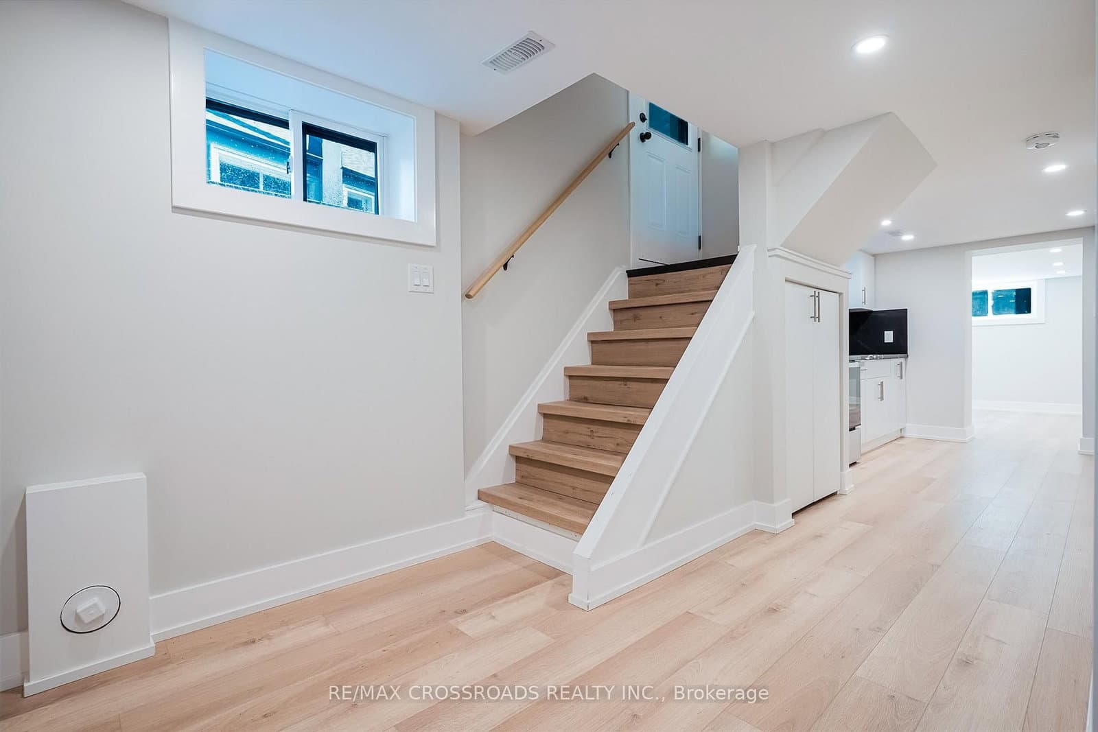 21 KARNWOOD DR in Toronto - Property View