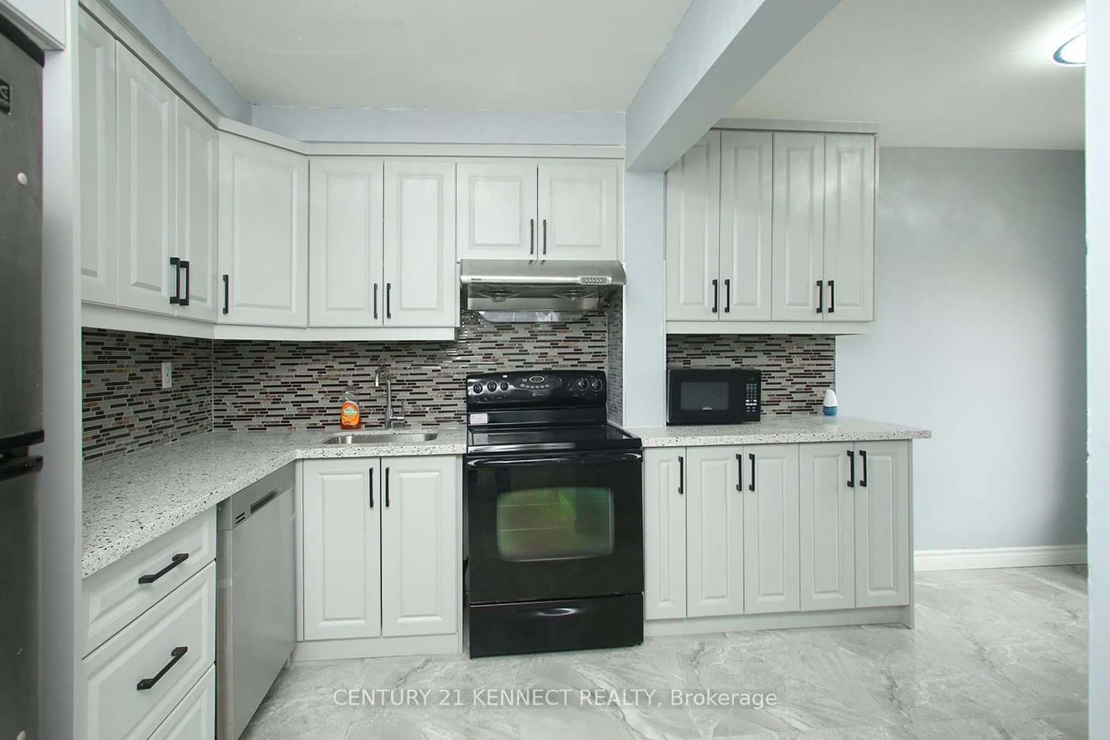 126 W DUSAY PL in Toronto - Property View