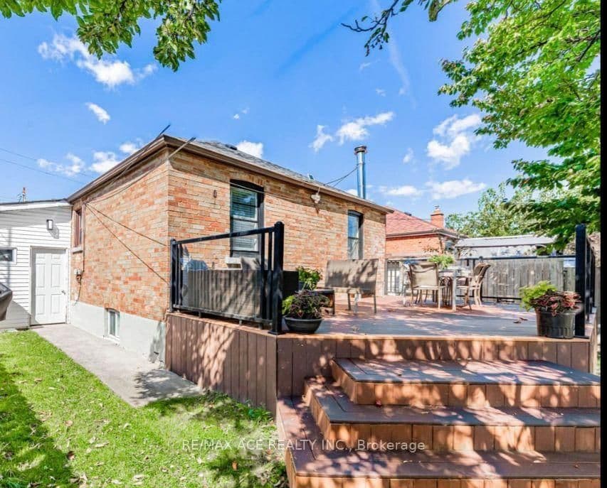 101 FLORA DR in Toronto - Property View