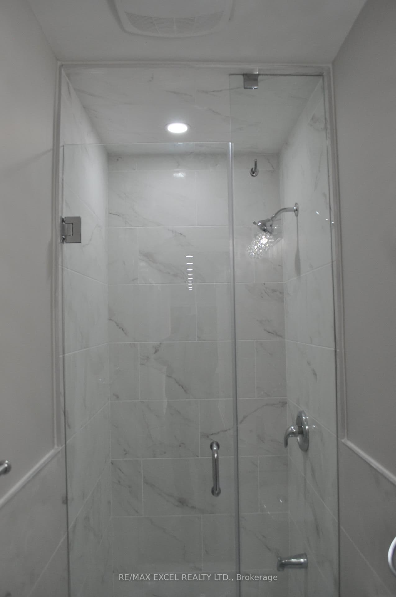 120 HISCOCK BOULEVAR in Toronto - Property View
