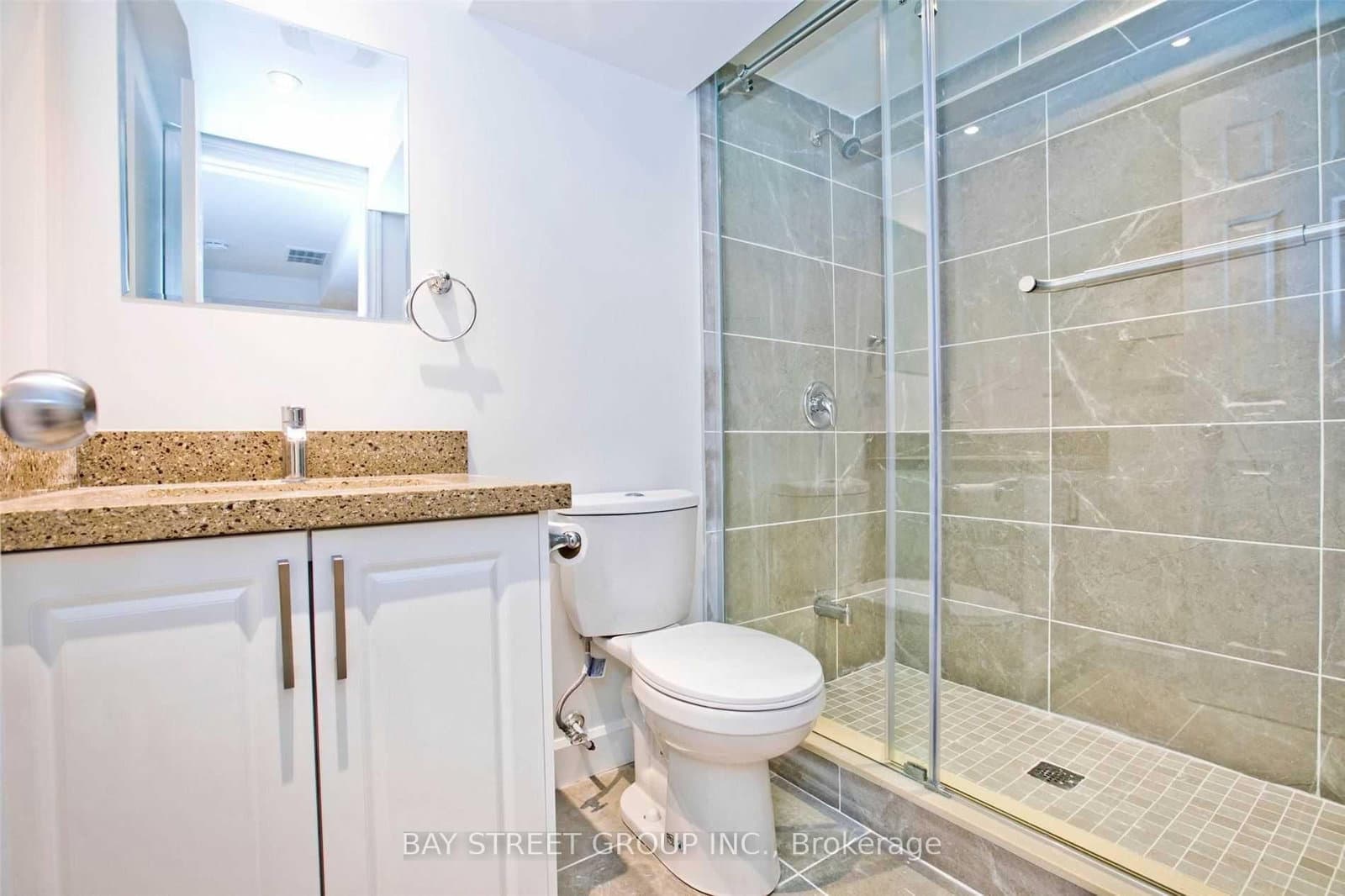 40 GREYLAWN CRES in Toronto - Property View