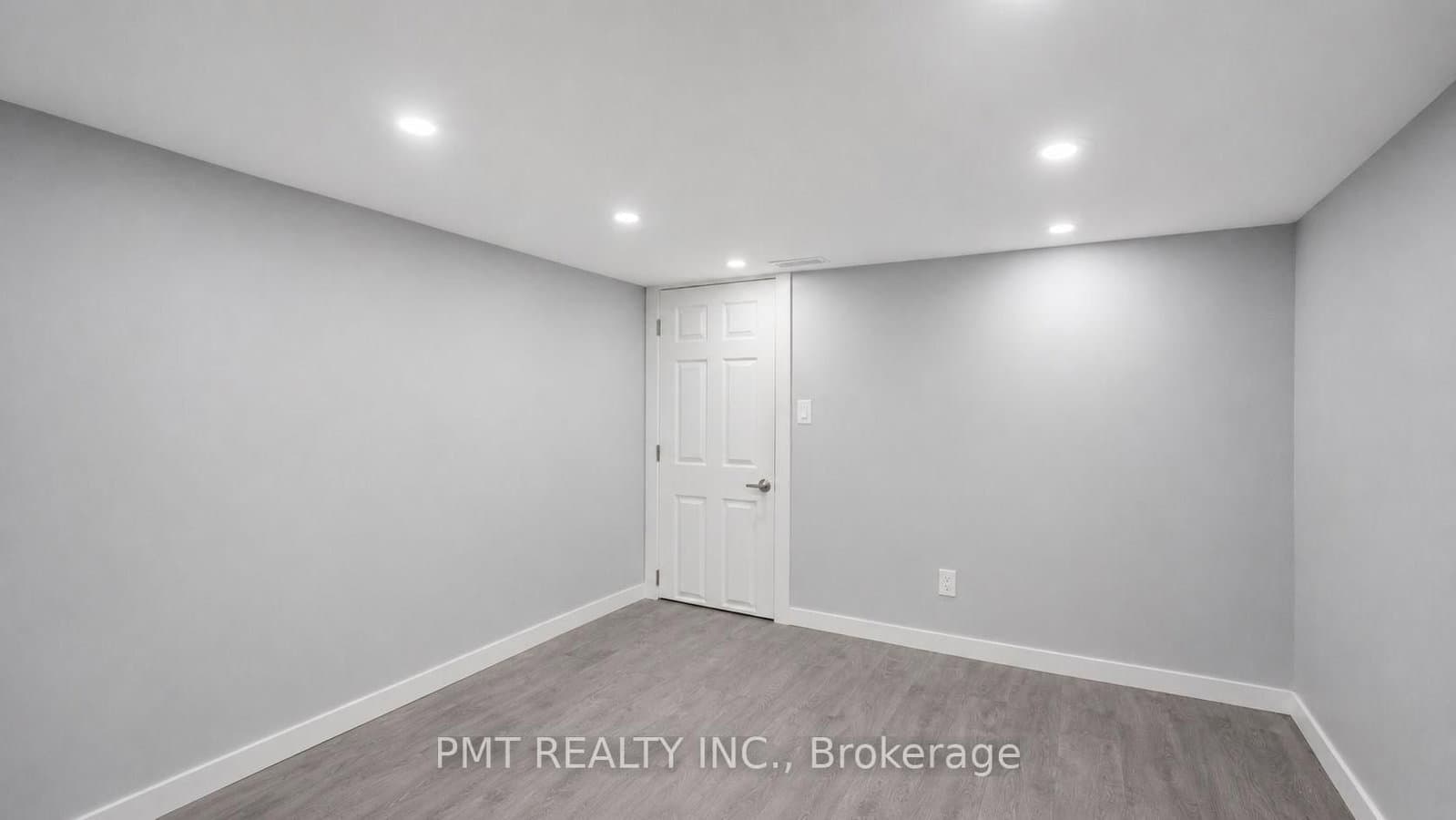 109 NASSAU ST in Oshawa - Property View