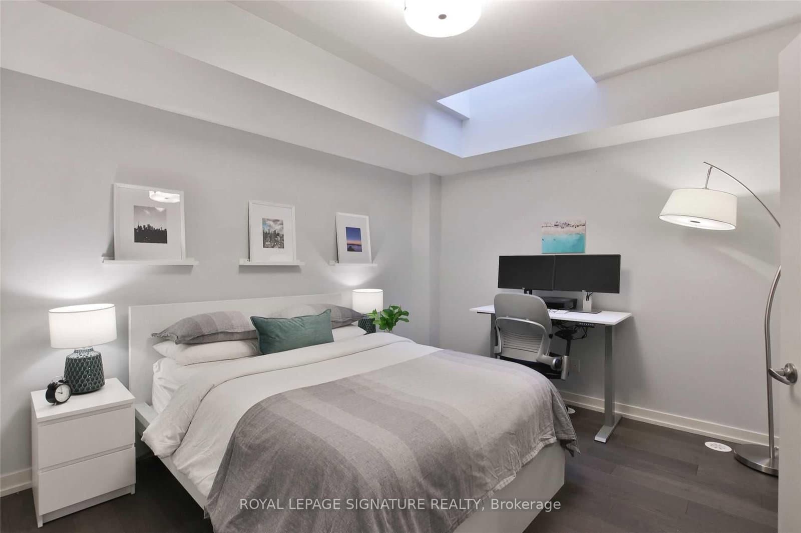 140 BROADVIEW AVE in Toronto