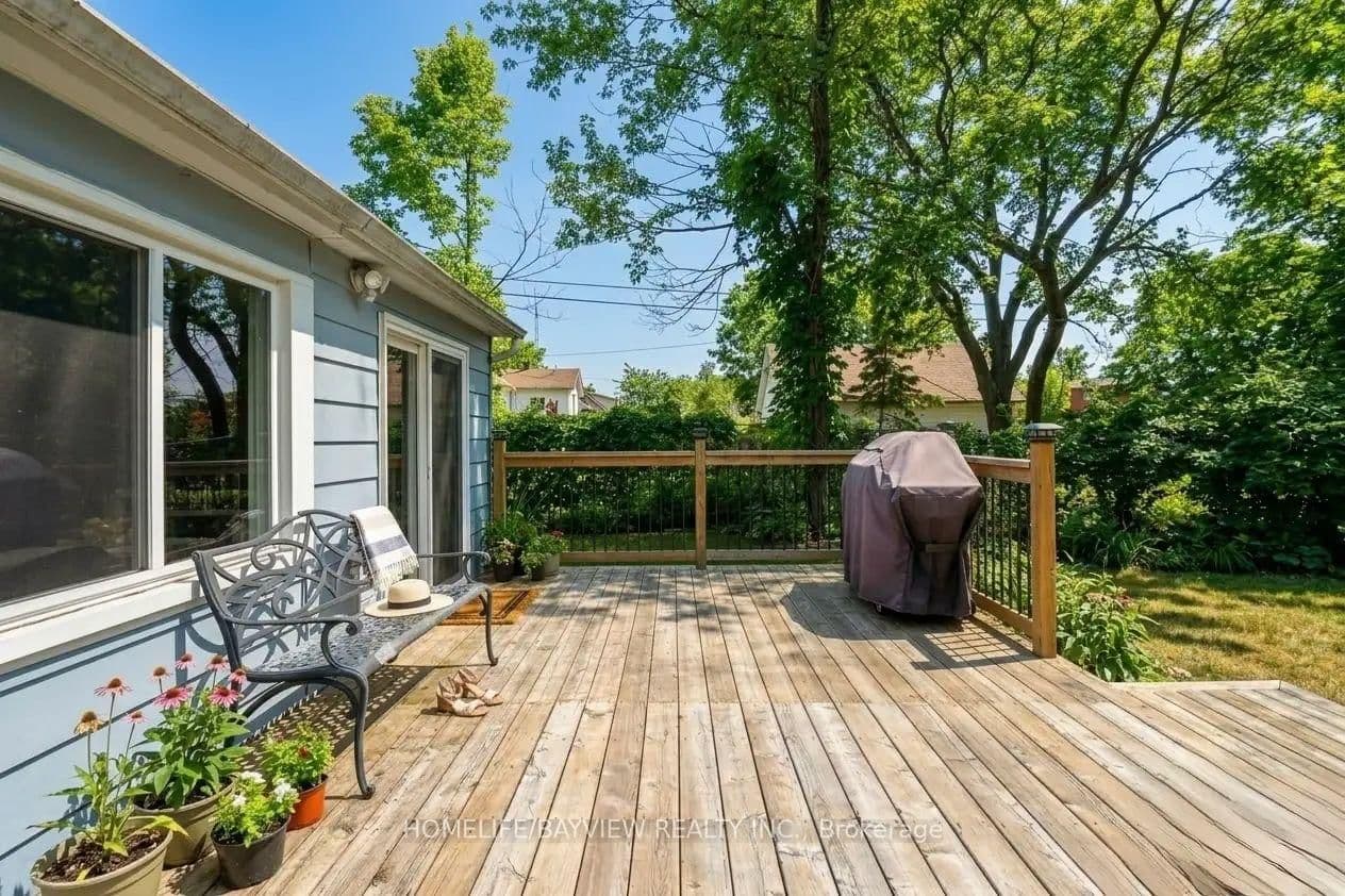 19 AMIENS RD in Toronto - Property View