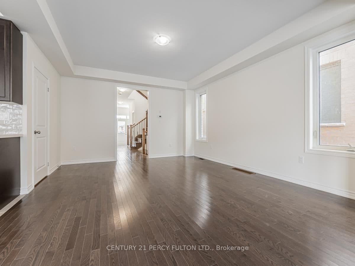 1263 PLYMOUTH DR in Oshawa