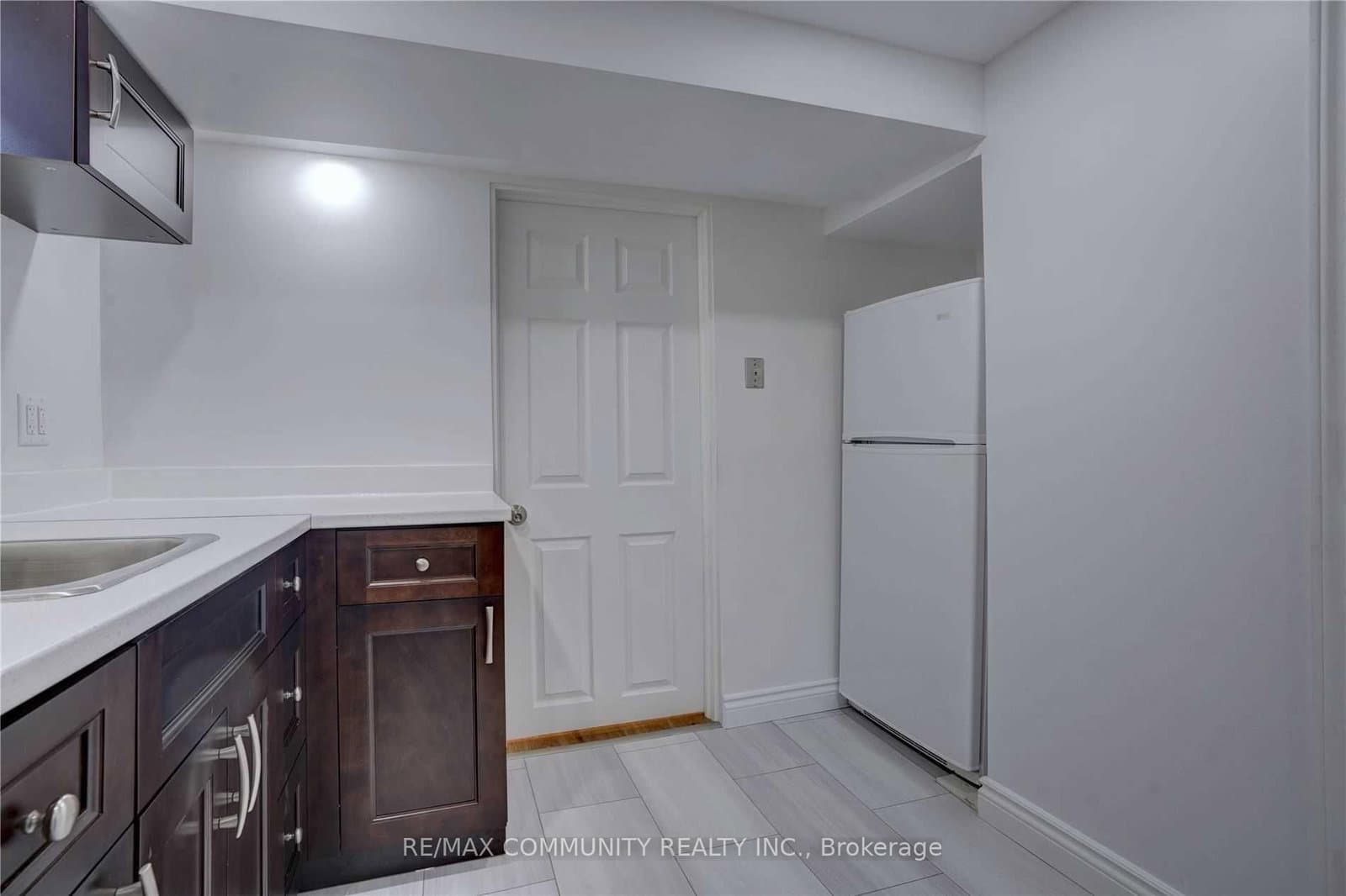 435 MAPLEWOOD DR in Oshawa - Property View