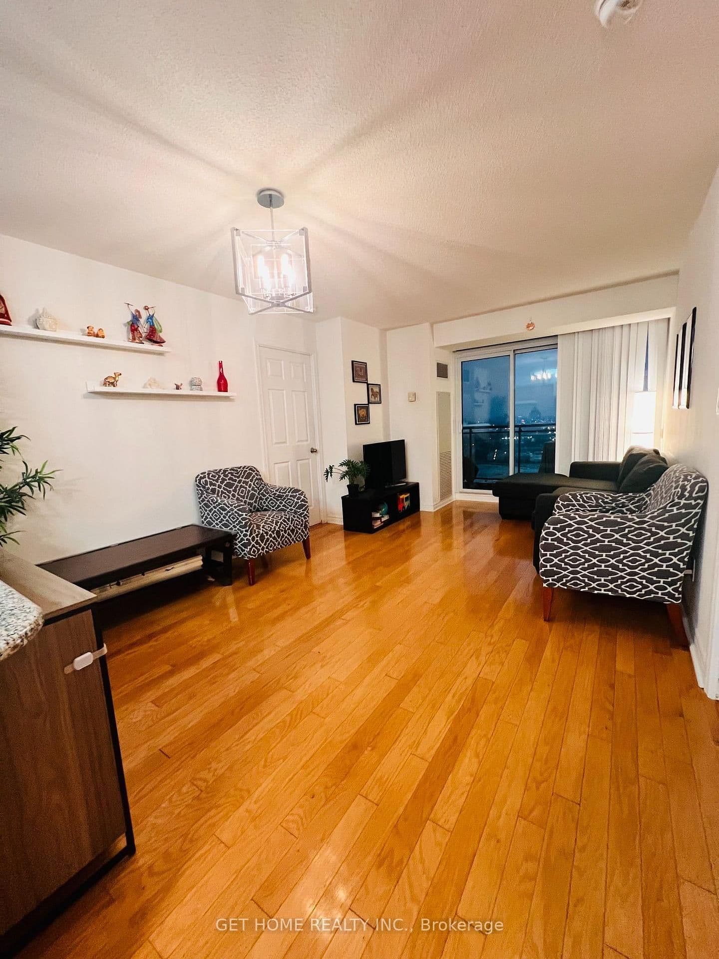 88 GRANGEWAY AVE in Toronto