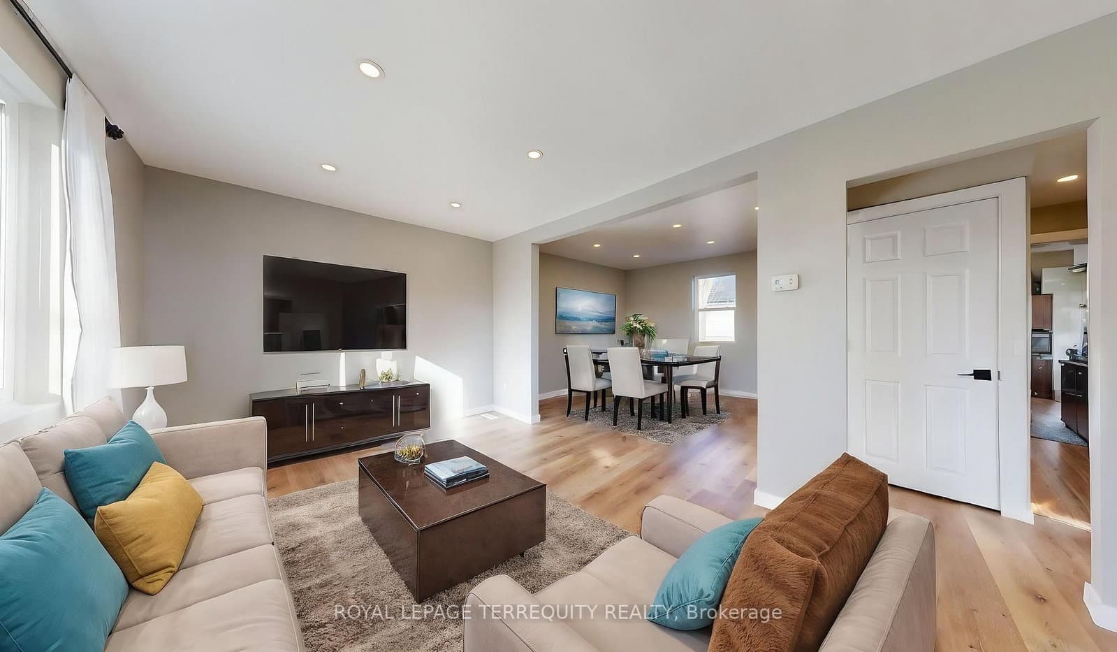 77 GLENBURN AVE in Toronto