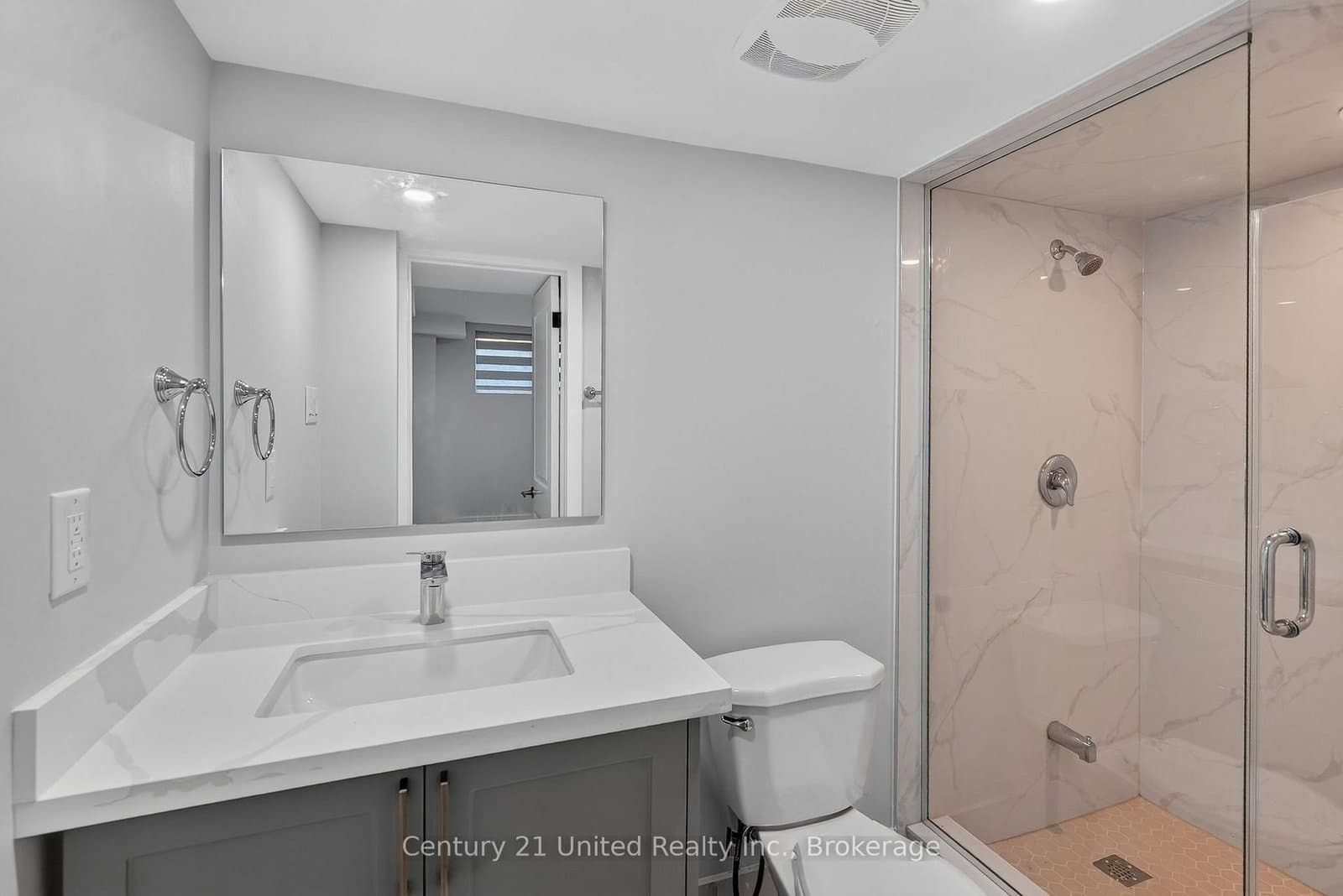 1040 SUDDARD AVE in Oshawa - Property View