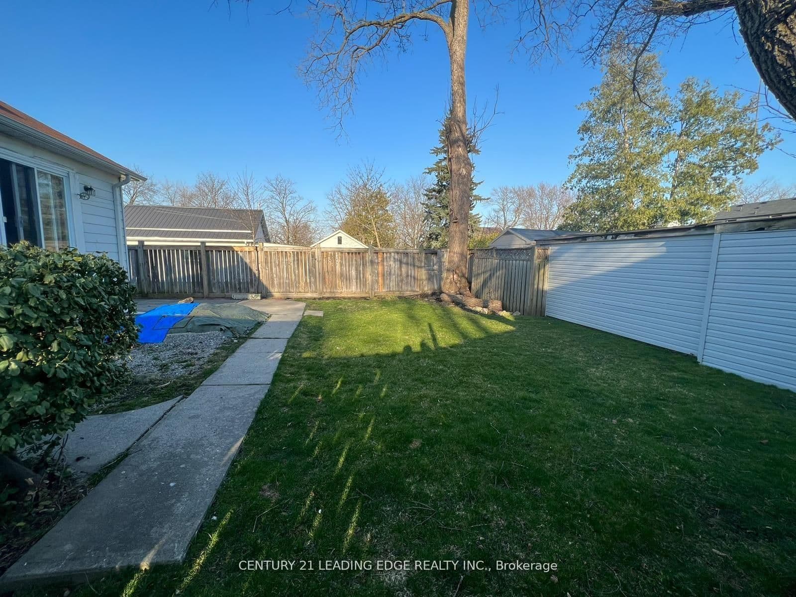497 E KING ST in Oshawa - Property View