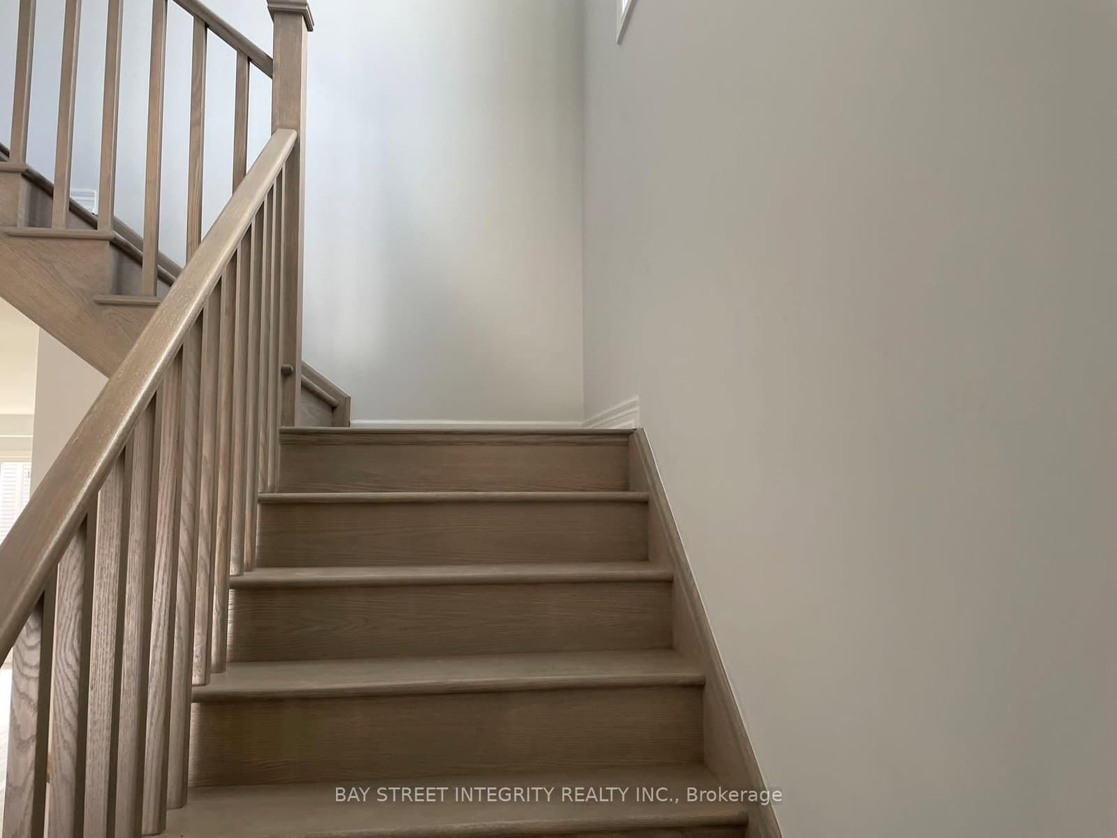 21 FATHER MUCKLE AVE in Georgina - Property View