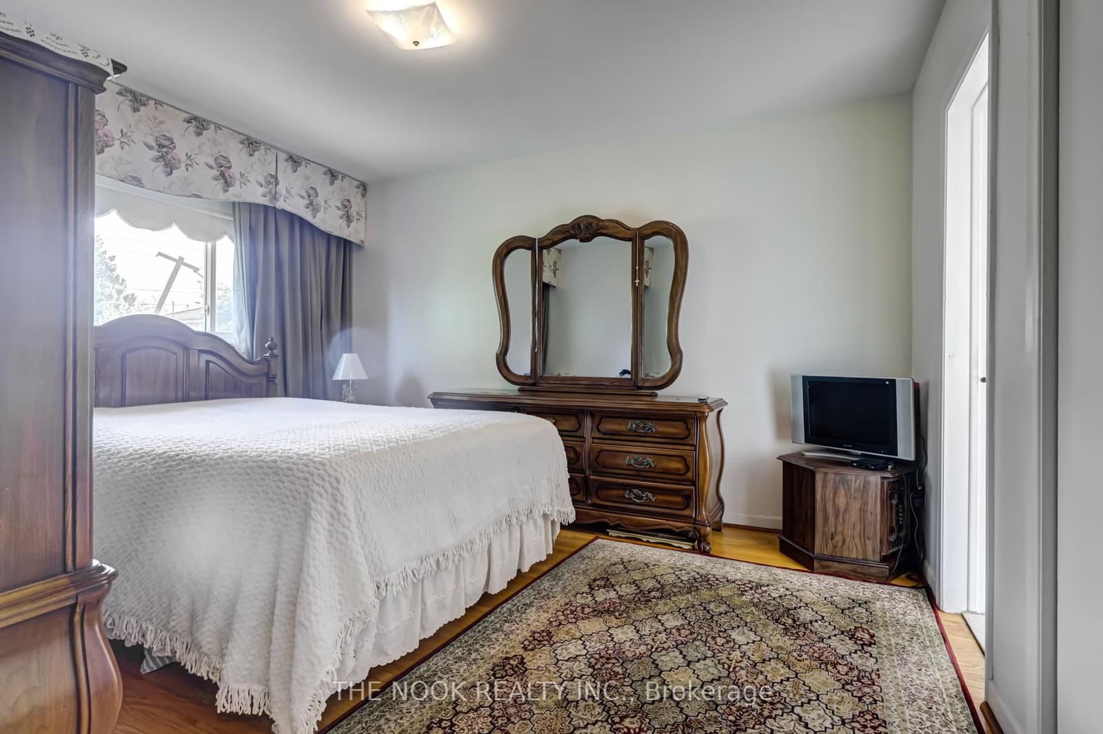 7 TRIBURNHAM PL in Toronto - Property View
