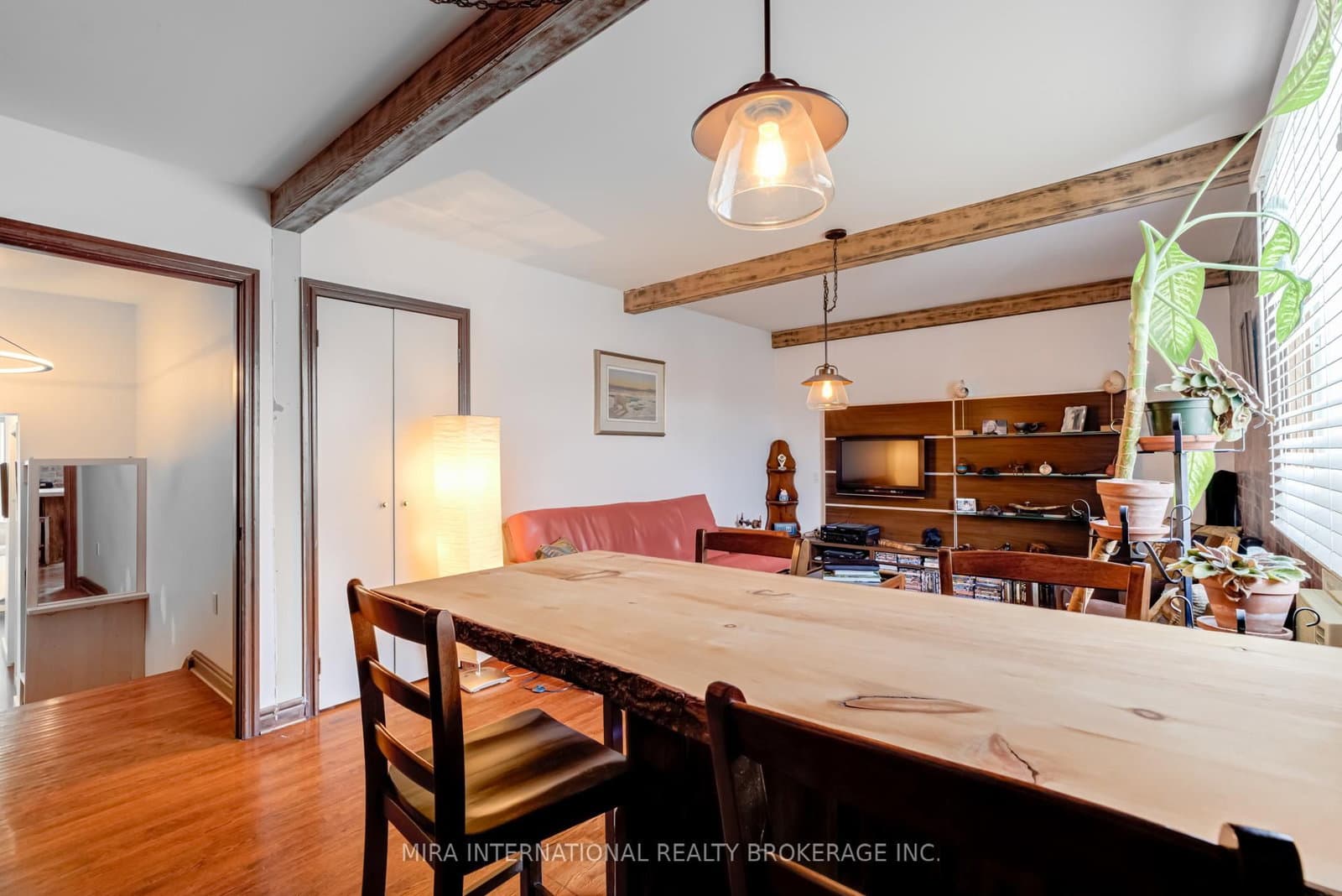 97 CORNELIUS PKY in Toronto - Property View