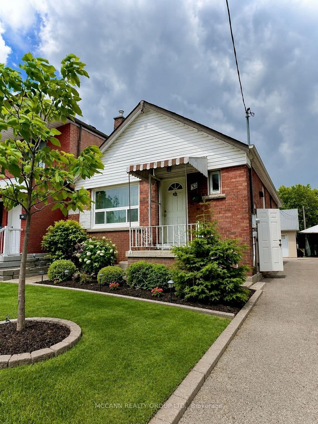 32 BELGRAVIA AVE in Toronto - Property View