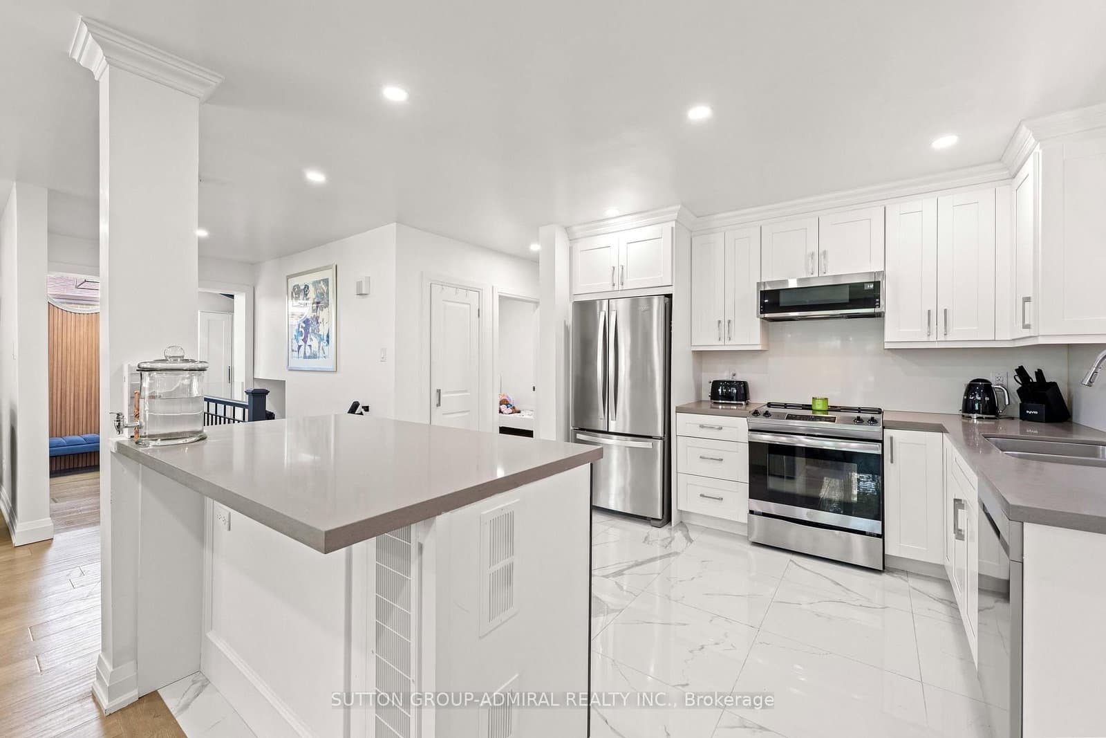 3 HARTLAND RD in Toronto - Property View