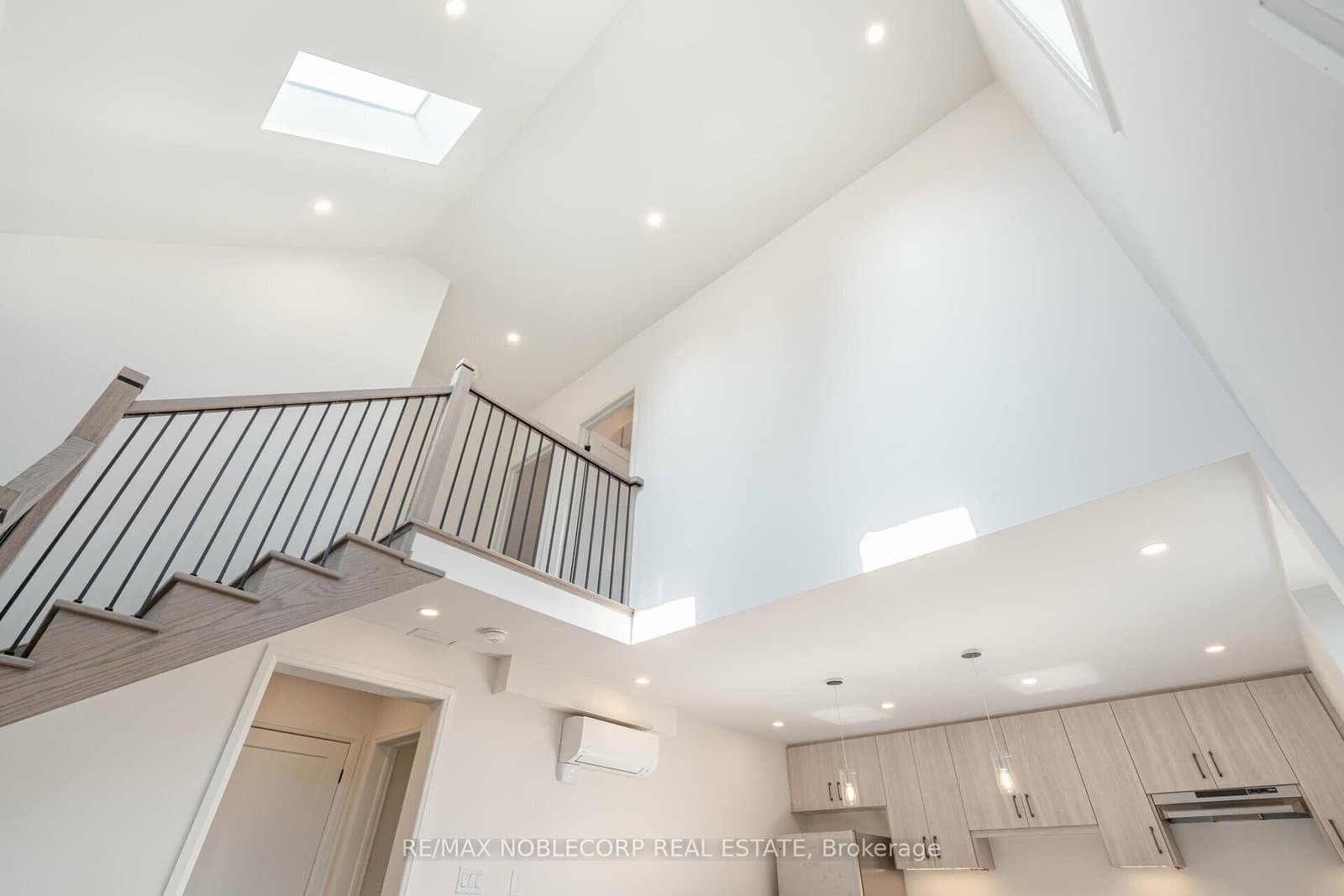 40 MONTCALM AVE in Toronto - Property View