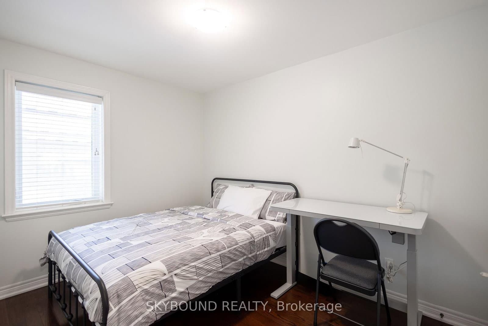 1343 ISLINGTON AVE in Toronto - Property View