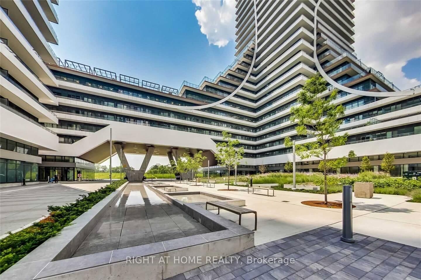 30 SHORE BREEZE DR in Toronto - Property View