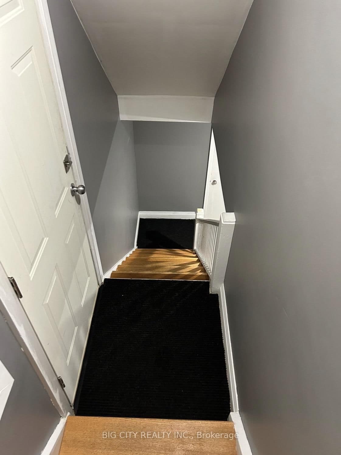 107 BROOKHAVEN DR in Toronto