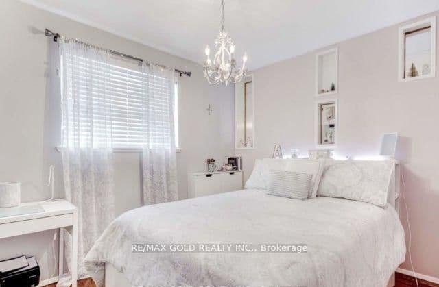 6 MONACO CRT in Toronto