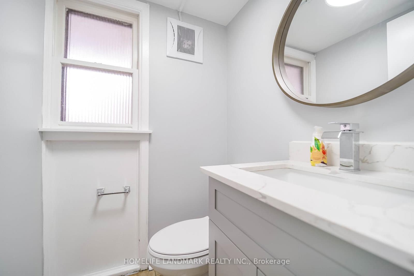 6452 W FINCH AVE in Toronto