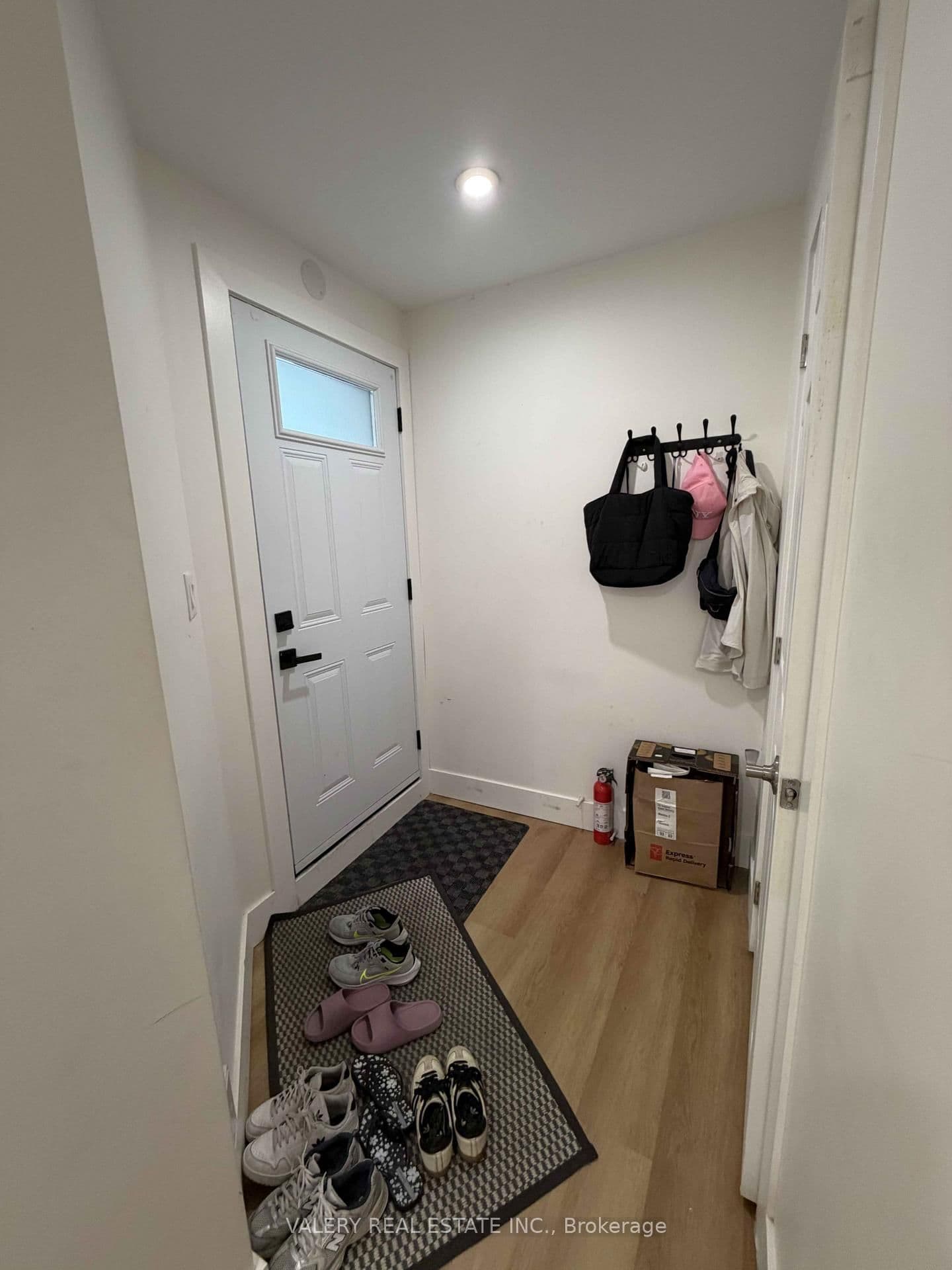 1502 DUFFERIN ST in Toronto